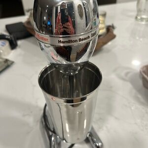 Hamilton Beach Silver DrinkMaster Mixer vintage unit